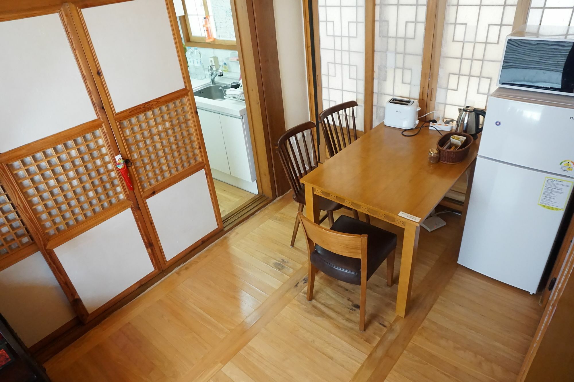 Han Hanok Guesthouse Сеул Экстерьер фото